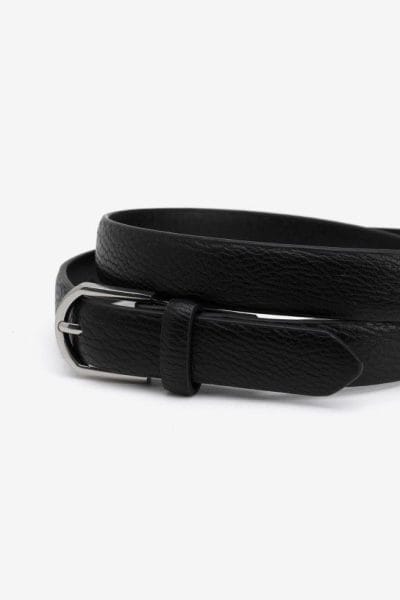 Alternative view of Cinturón negro con hebilla plateada Ref. Surya