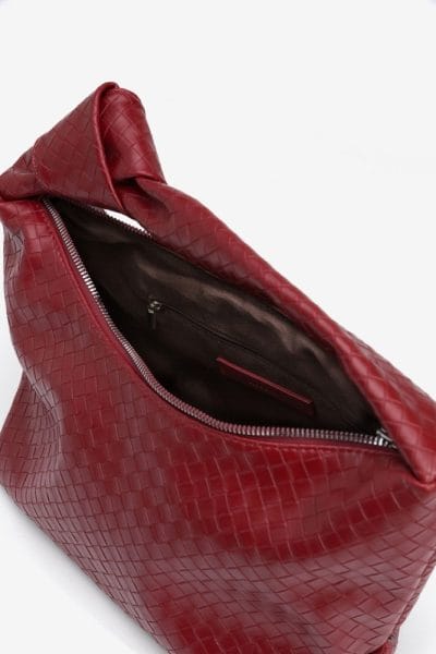 Alternative view of Bolso trenzado nudo rojo Ref. Milly