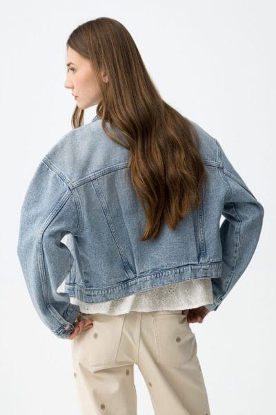 Alternative view of Cazadora vaquera recta Ref Julien