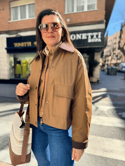 Alternative view of Cazadora Barbuor camel con pana