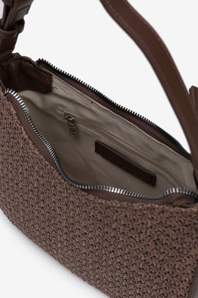 Alternative view of Bolso marrón textura trenzada Ref. Michelle