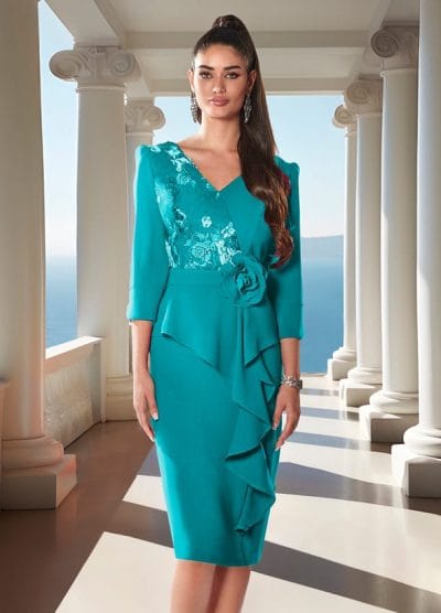 Vestido fiesta coctel verde volante y blonda Ref. 623