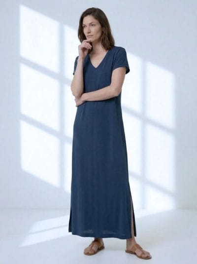 SURKANA Vestido maxi liso marino Ref. Bamo