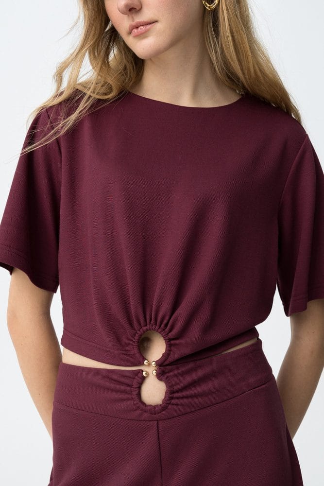 Camiseta cropped burdeos detalle dorado Ref. Deerling