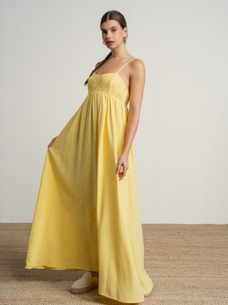 Vestido amarillo bordado Ref. 269424