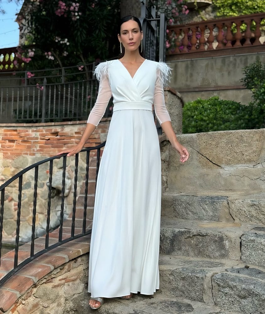 Vestido de novia blanco largo plumas Ref. 4971