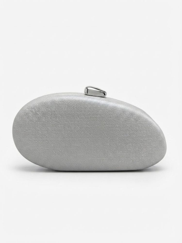 Bolso clutch ovalado plata