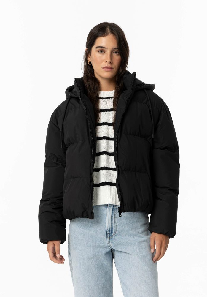 Chaqueta de capucha negra Ref. Stutz